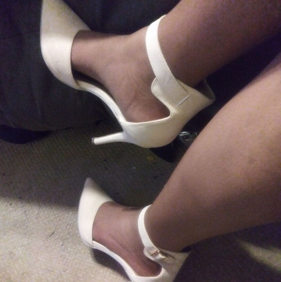 Meet your Posher, Alyssa - Picture 10 of 16